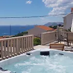 Sunset Villa